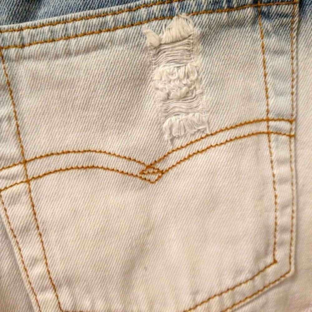 Signature 8 distressed Multi Color RIVET Jean Short Size Large - Picture 8 of 12